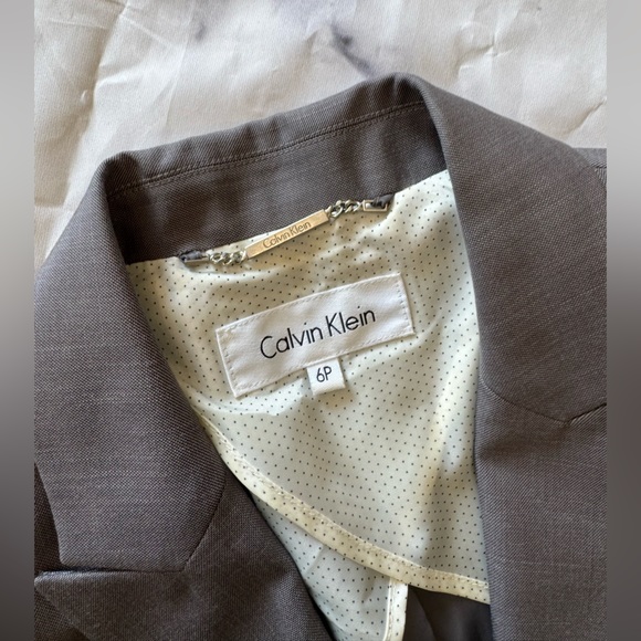 CALVIN KLEIN gray blazer ✨ - Picture 10 of 13